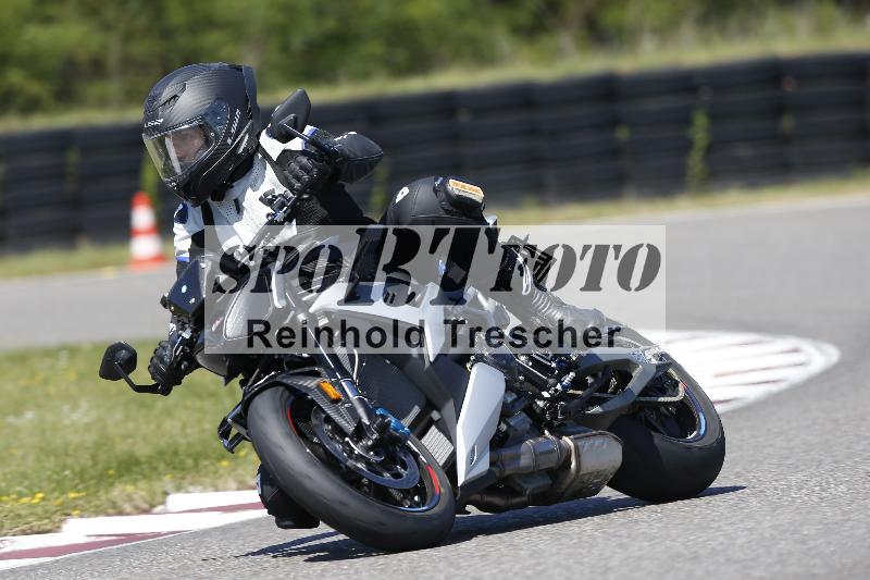 Archiv-2025/48 25.08.2025 Cornu Master School ADR/blau-bleu/100